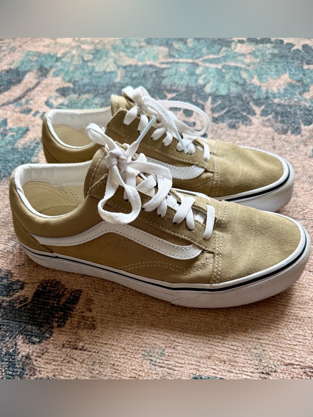 Vans Old Skool x Free People Suede/Canvas Sneakers in Cornstalk/True White - 7.5